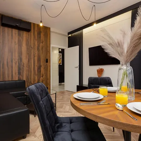 Awangarda Ochota By Renters Prestige Апартаменты *